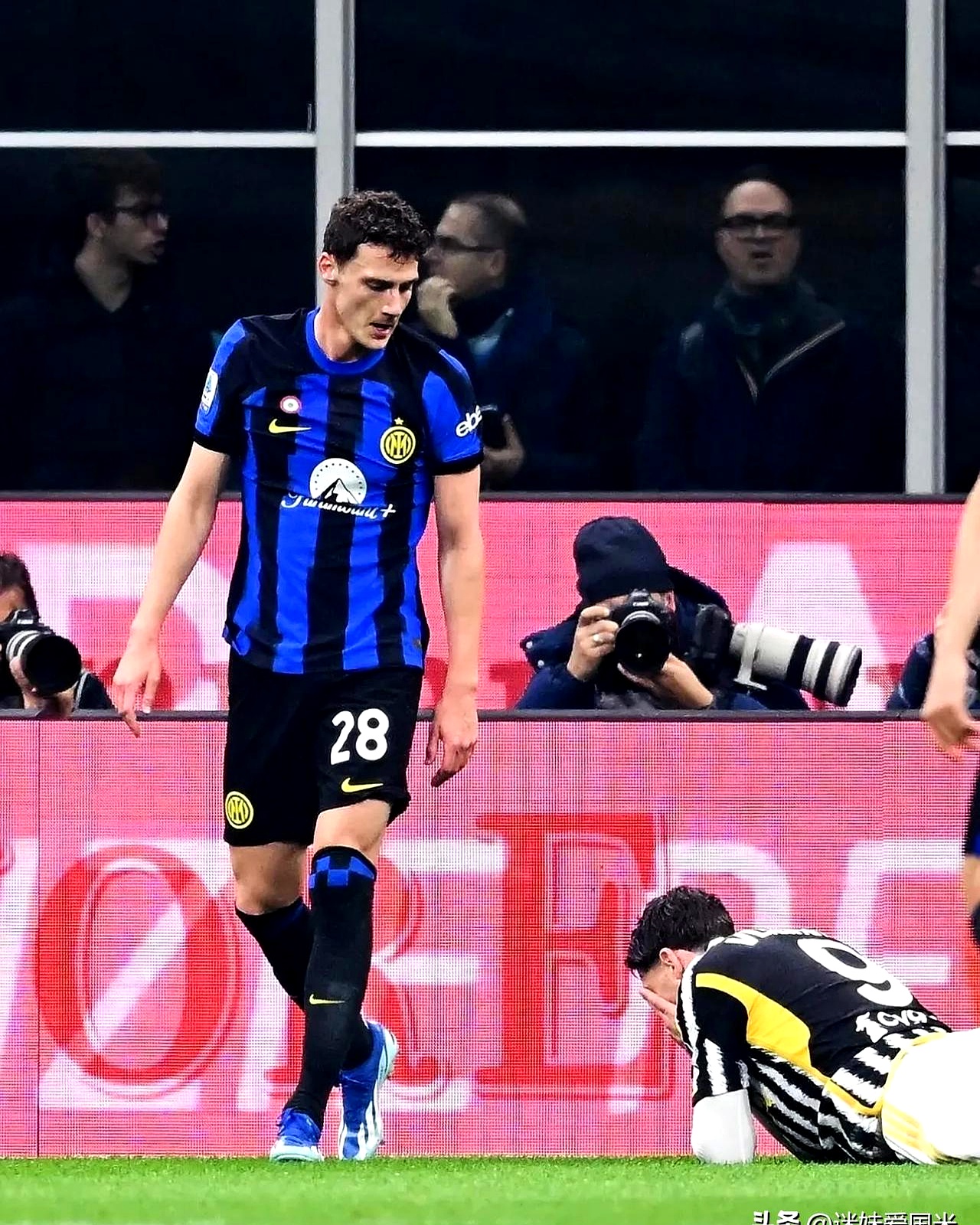  德甲今晨走向成谜，AC米兰完成体检，震撼外界，球队文化再被提及