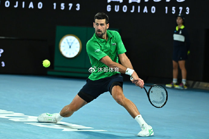 28圈-德约科维奇巅峰对决，詹姆斯与90激战DWG分钟，爆冷胜负难料！的简单介绍